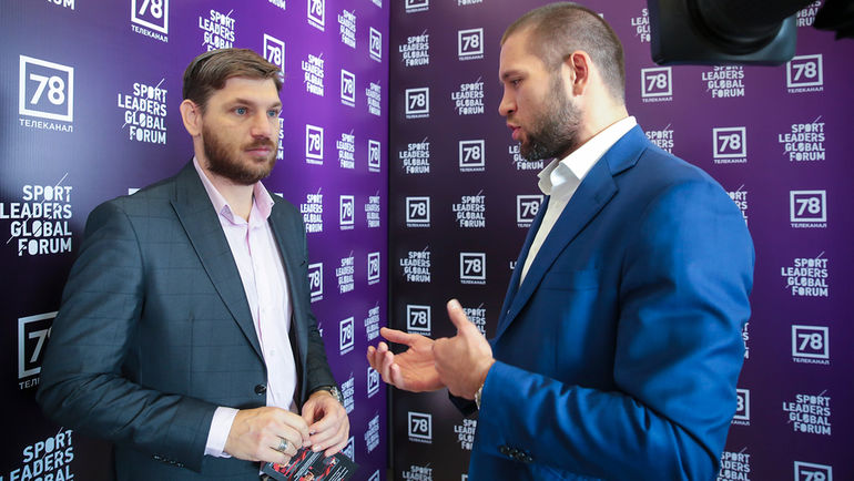 Алексей Игонин (слева). Алексей Игонин (слева).