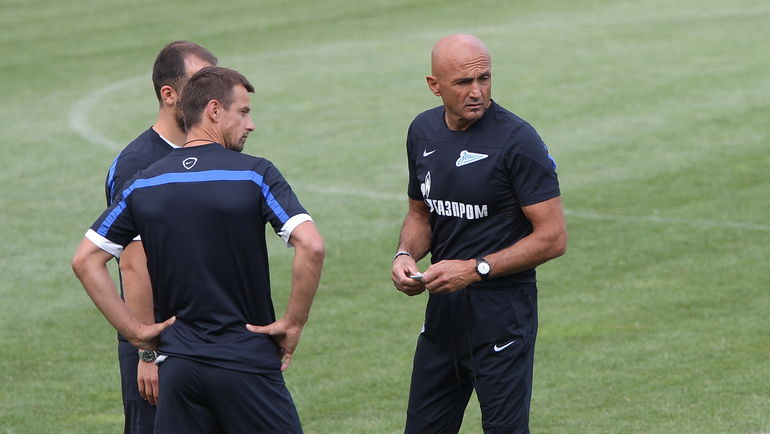 Сергей Семак в тренерском штабе Лучано Спаллетти. Фото Владимир Потеряхин Сергей Семак в тренерском штабе Лучано Спаллетти. Фото Владимир Потеряхин