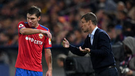 7 октября. Москва. ЦСКА - "Локомотив" - 0:1. Алан Дзагоев и Виктор Гончаренко.