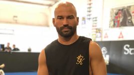 Артем Лобов.