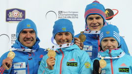 24 февраля 2014 года. Евгений Гараничев, Ольга Якушева, Матвей Елисеев и Анастасия Загоруйко (слева направо) с золотыми медалями чемпионата Европы в смешанной эстафете.