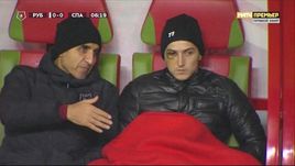 Сердар Азмун (справа).