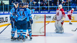 Хоккеисты новосибирской "Сибири".