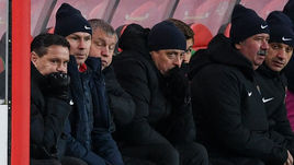 Аленичев - на дне. Кононов - на волне