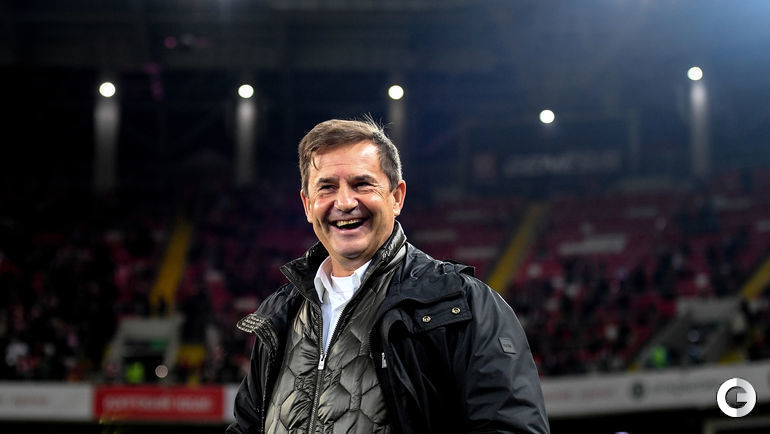 1 ноября. Москва. "Спартак" - "Анжи" - 1:0. Рауль Рианчо.