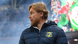 Валерий Карпин.