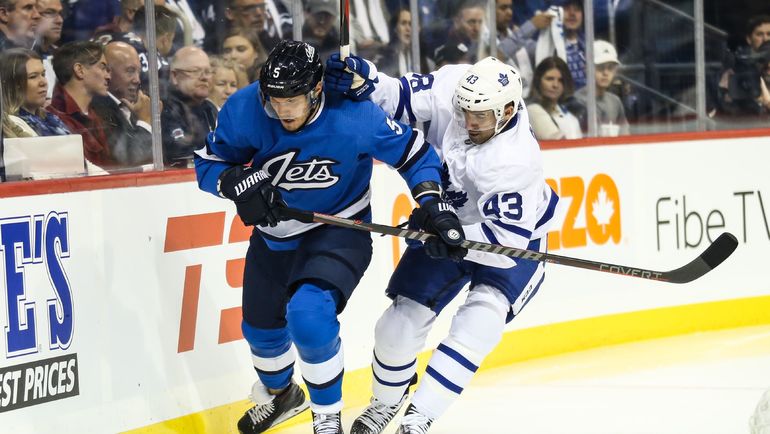 Дмитрий Куликов (№5). Фото USA TODAY Sports Дмитрий Куликов (№5). Фото USA TODAY Sports