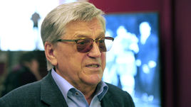 Александр Тихонов.