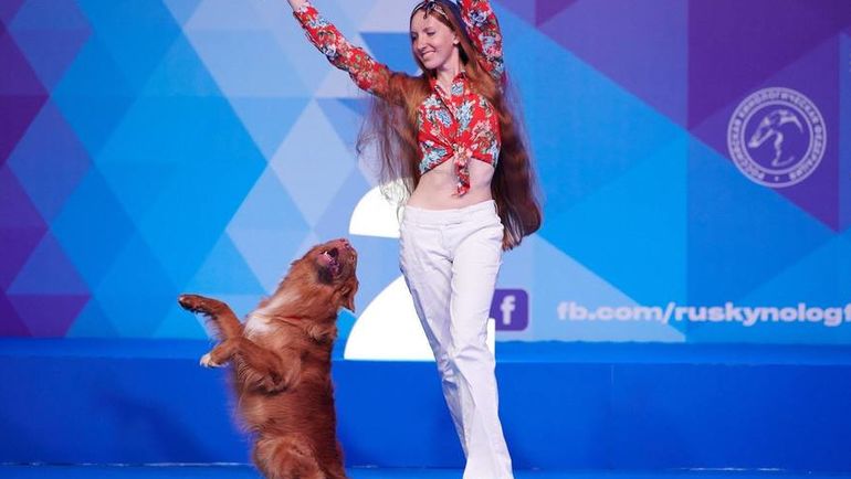 Танцы с собаками делятся на две дисциплины. Фото Павел Разов Танцы с собаками делятся на две дисциплины. Фото Павел Разов