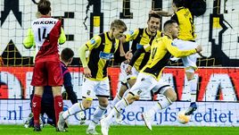 10 ноября. Арнем. "Витесс" - "Утрехт" - 2:1. Команда Леонида Слуцкого оказалась сильнее подопечных Дика Адвоката.