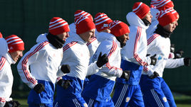 13 ноября. Новогорск. Тренировка сборной России. Ари - в центре.