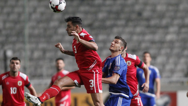 Автор первого гола сборной Гибралтара в официальных матчах Джозеф Чиполина (№3). Фото REUTERS Автор первого гола сборной Гибралтара в официальных матчах Джозеф Чиполина (№3). Фото REUTERS