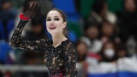 17 ноября. Москва. Этап "Гран-При" по фигурному катанию в Москве. Алина Загитова.