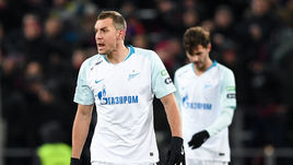 Нападающий "Зенита" Артем Дзюба.