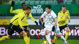 24 ноября. Каспийск. "Анжи" - "Рубин" - 1:2. Сердар Азмун (в центре).