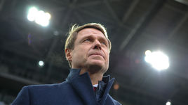 25 ноября. Москва. "Спартак" – "Крылья Советов" – 3:1. Олег Кононов.