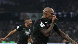 Нападающий "Краснодара" Ари.