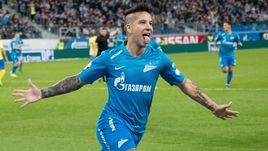 25 ноября. Санкт-Петербург. "Зенит" - "Ростов" - 2:0. 12-я минута. Только что Себастьян Дриусси открыл счет.