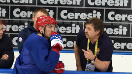 Александр Овечкин и Олег Знарок.