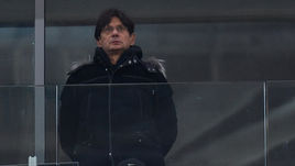 2 декабря. Москва. "Спартак" - "Локомотив" - 2:1. Леонид Федун в своей ложе на "Открытие Арене".