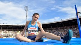 Мария Ласицкене и другие российские легкоатлеты продолжат выступать под нейтральным флагом.