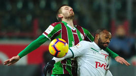 5 декабря. Москва. Черкизово. "Локомотив" - "Рубин" - 1:0. Виталий Устинов и Мануэл Фернандеш.