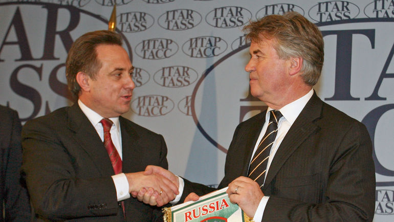 14 апреля 2006 года. Москва. Виталий Мутко и Гус Хиддинк. Фото Александр Вильф 14 апреля 2006 года. Москва. Виталий Мутко и Гус Хиддинк. Фото Александр Вильф