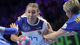 12 декабря. Нант. Швеция – Россия – 39:30. С мячом Ярослава Фролова.