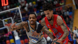 13 декабря. Москва. ЦСКА - "Химки" - 88:74. Армеец Дэниел Хэкетт и Малкольм Томас.