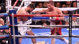 Не тот Рокки. Сауль Альварес эффектно избил британца