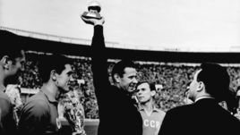 55 лет назад Лев Яшин стал лучшим в Европе. Что об этом нужно знать