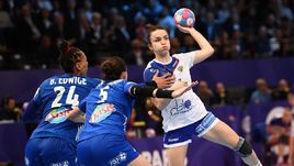 16 декабря. Париж. Россия - Франция - 21:24. Анна Вяхирева.