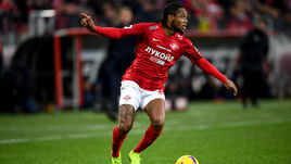 25 ноября. Москва. "Спартак" - "Крылья Советов" - 3:1. Луиз Адриану.