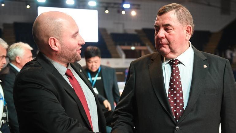Президент Международной федерации самбо Василий Шестаков (справа). Фото sambo-fias.org Президент Международной федерации самбо Василий Шестаков (справа). Фото sambo-fias.org