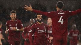 Игроки "Ливерпуля" после победы над "Вулверхэмптоном" (2:0).