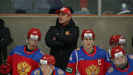 Главный тренер молодежной сборной России Валерий Брагин.