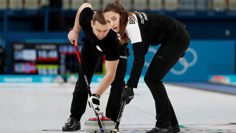 Александр Крушельницкий и Анастасия Брызгалова. Фото REUTERS Александр Крушельницкий и Анастасия Брызгалова. Фото REUTERS