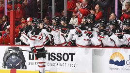 31 декабря. Ванкувер. Россия - Канада - 2:1. Хозяева турнира открыли счет, но проиграли россиянам.