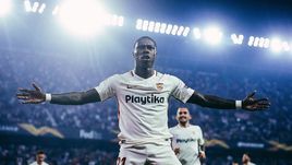 Квинси Промес.