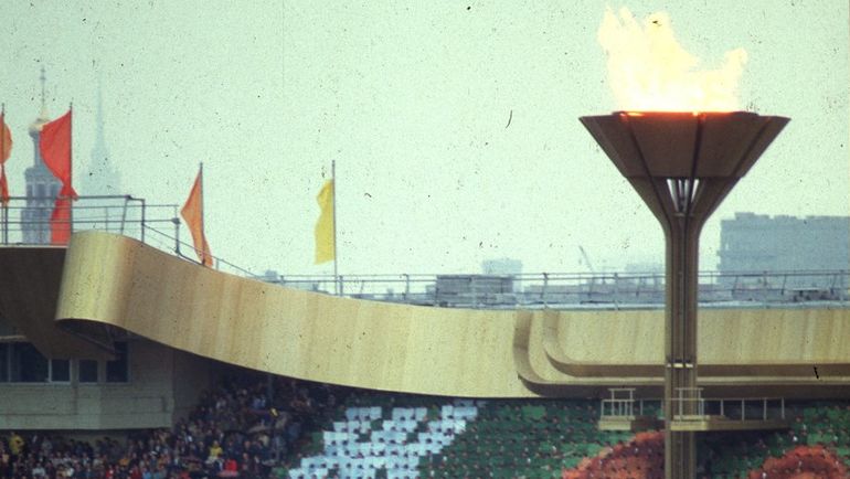 1980 год. Москва. Огонь Олимпийских игр зажжен. Фото Сергей Киврин, Евгений Миранский 1980 год. Москва. Огонь Олимпийских игр зажжен. Фото Сергей Киврин, Евгений Миранский