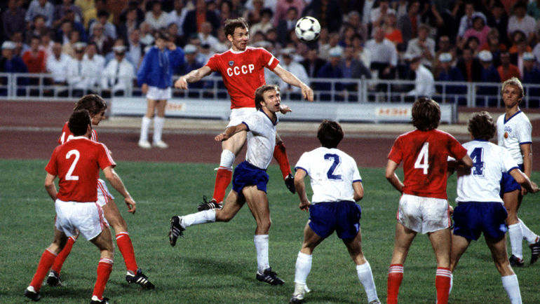 1980 год. Москва. Футбольный матч СССР - ГДР. Фото Сергей Киврин и Андрей Голованов 1980 год. Москва. Футбольный матч СССР - ГДР. Фото Сергей Киврин и Андрей Голованов