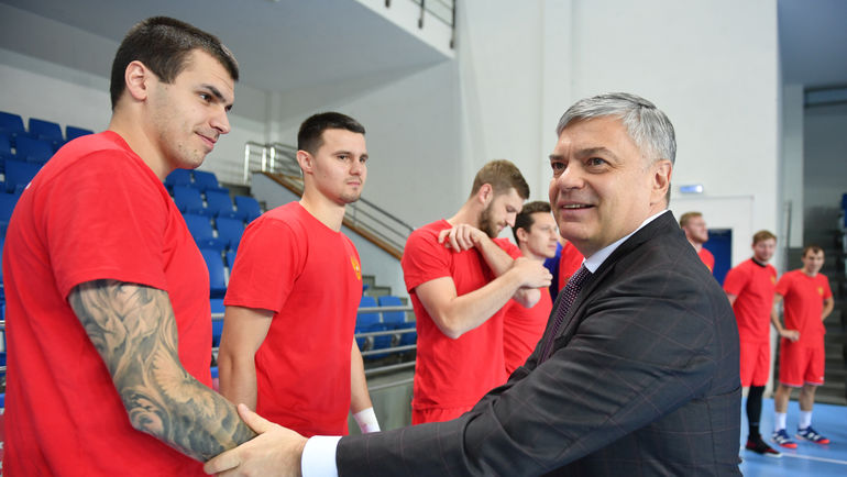 Сергей Шишкарев на тренировке сборной России. Фото AFP Сергей Шишкарев на тренировке сборной России. Фото AFP