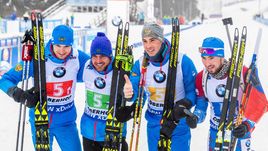 13 января. Оберхоф. Максим Цветков, Евгений Гараничев, Дмитрий Малышко, Александр Логинов (слева направо) - победители мужской эстафете на этапе Кубка мира.