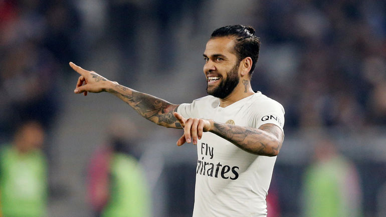 Дани Алвес. Фото REUTERS Дани Алвес. Фото REUTERS