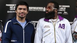 Мэнни Пакиао (слева) и Эдриан Бронер.