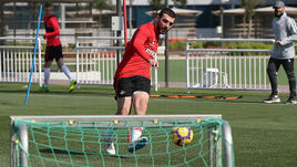 20 января. Доха. Георгий Джикия на тренировке "Спартака".