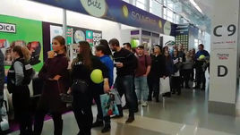 Автограф-сессия Марии Шараповой в Санкт-Петербурге.