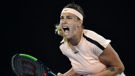 "Сказала, что тренер сделал из меня машину для убийств". Про крутое прозвище Соболенко