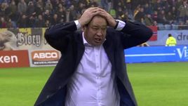 2 февраля. "Витесс" - "Херенвен" - 2:2. Реакция главного тренера "Витесса" Леонида Слуцкого на забитый в добавленное время гол.