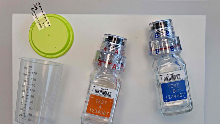 Пробирки для допинг-контроля. Фото AFP Пробирки для допинг-контроля. Фото AFP